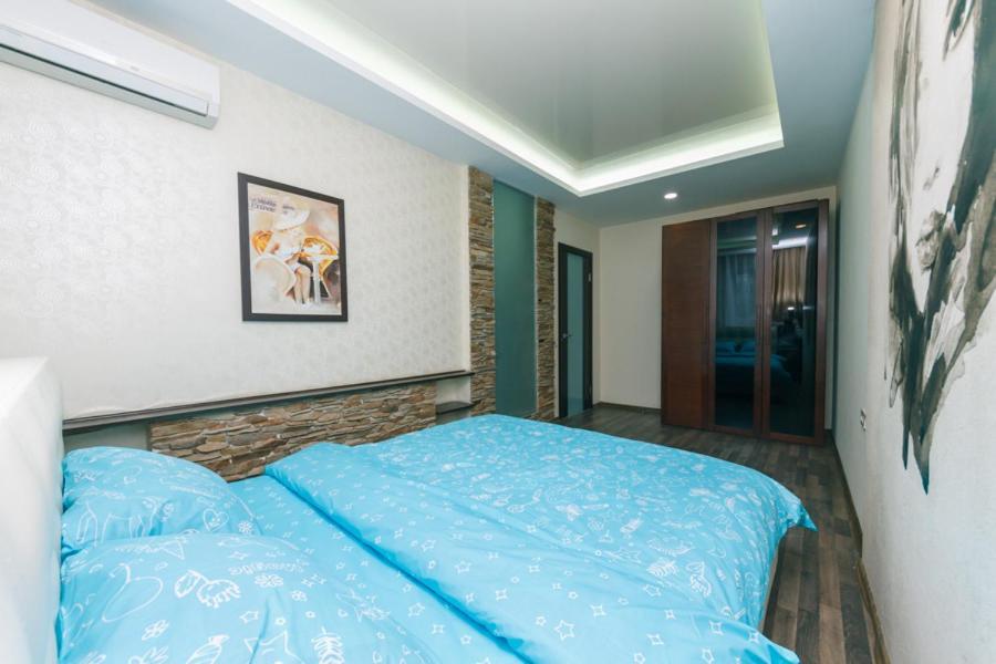 Hotrent Pechersk Lesy 20/22 Kiev Buitenkant foto